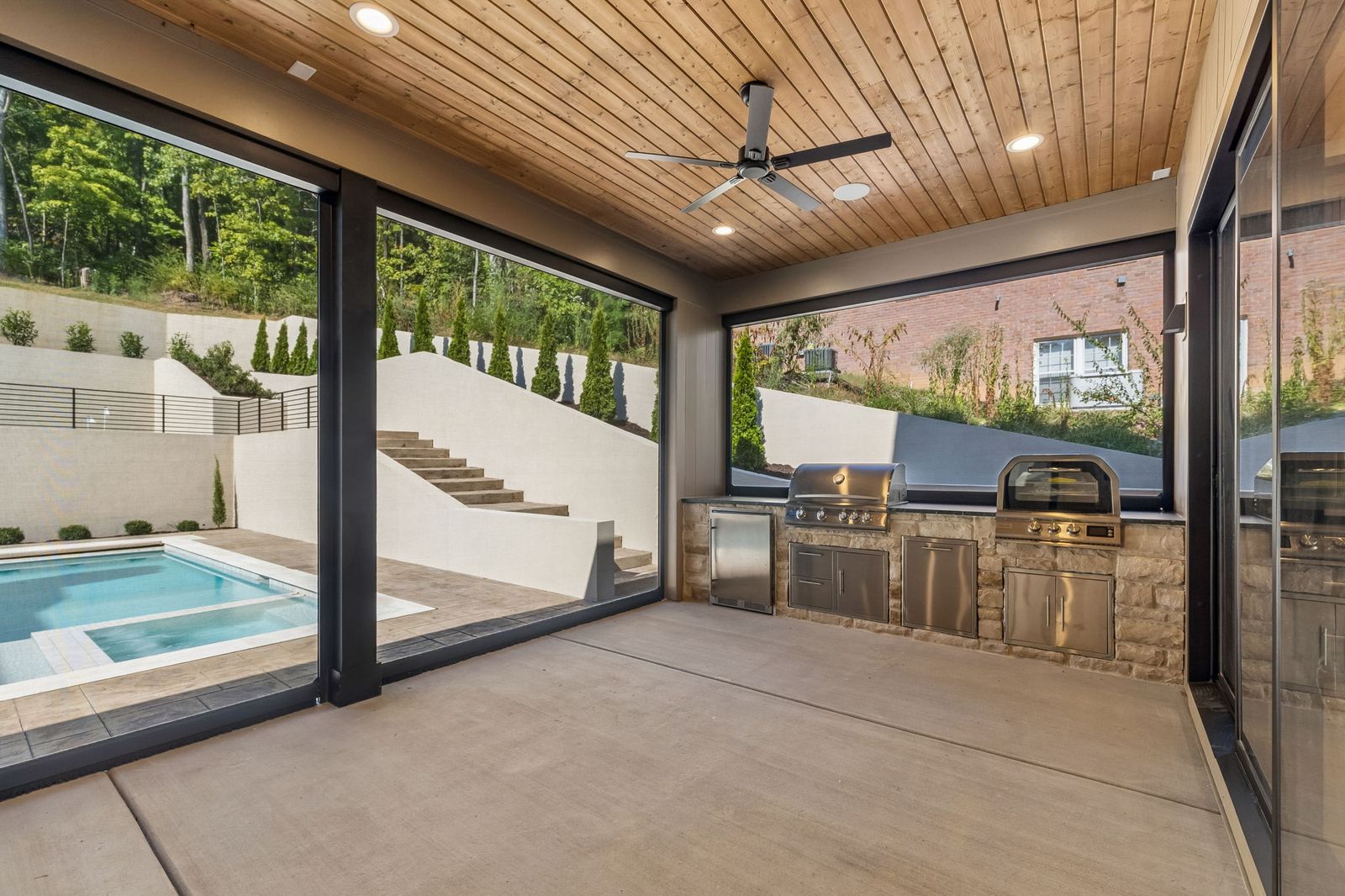 Outdoor kitchen